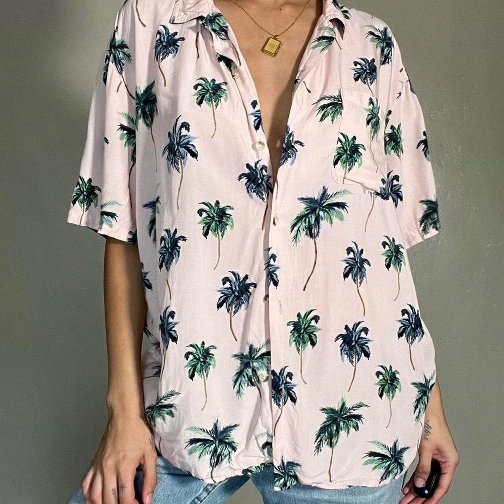 Urban Outfitters Palm Print Rayon Button Down Shirt Pink Tropical Medium